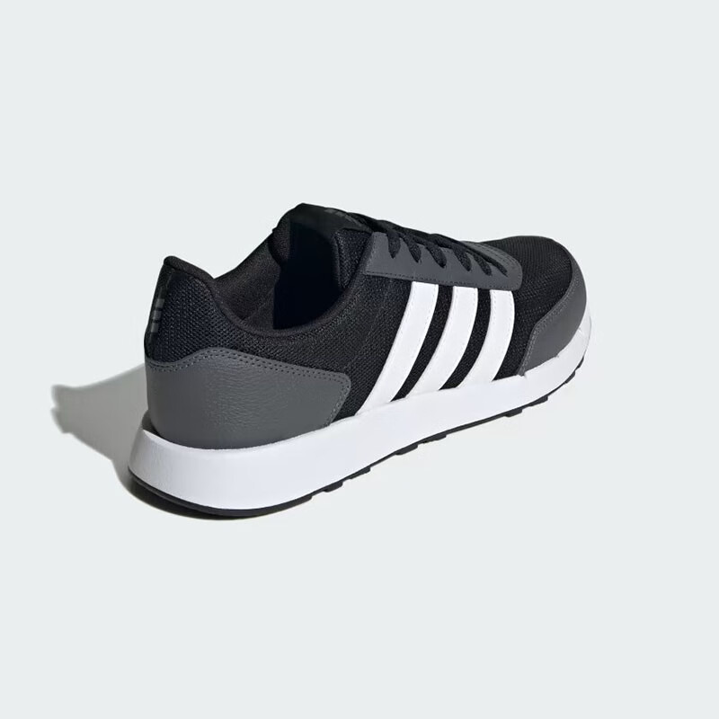 Adidas Lightweight and Comfort - Mens Fashion In The 50S reseña y precio