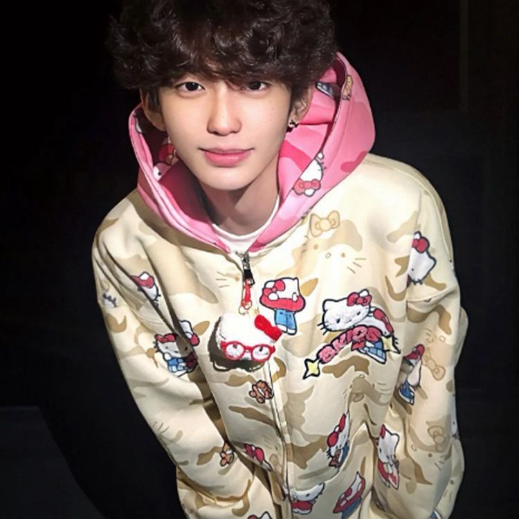 Ins New Hello Kitty Bapes Camo - Jacket Mens Fashion reseña y precio